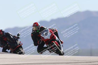 media/Oct-13-2025-Moto Forza (Mon) [[a66d839500]]/3-B Group/Session 4 (Turn 9)/